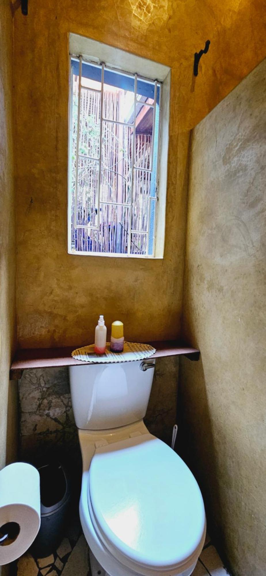 Old Vic Travellers Inn Nelspruit Mbombela Dış mekan fotoğraf