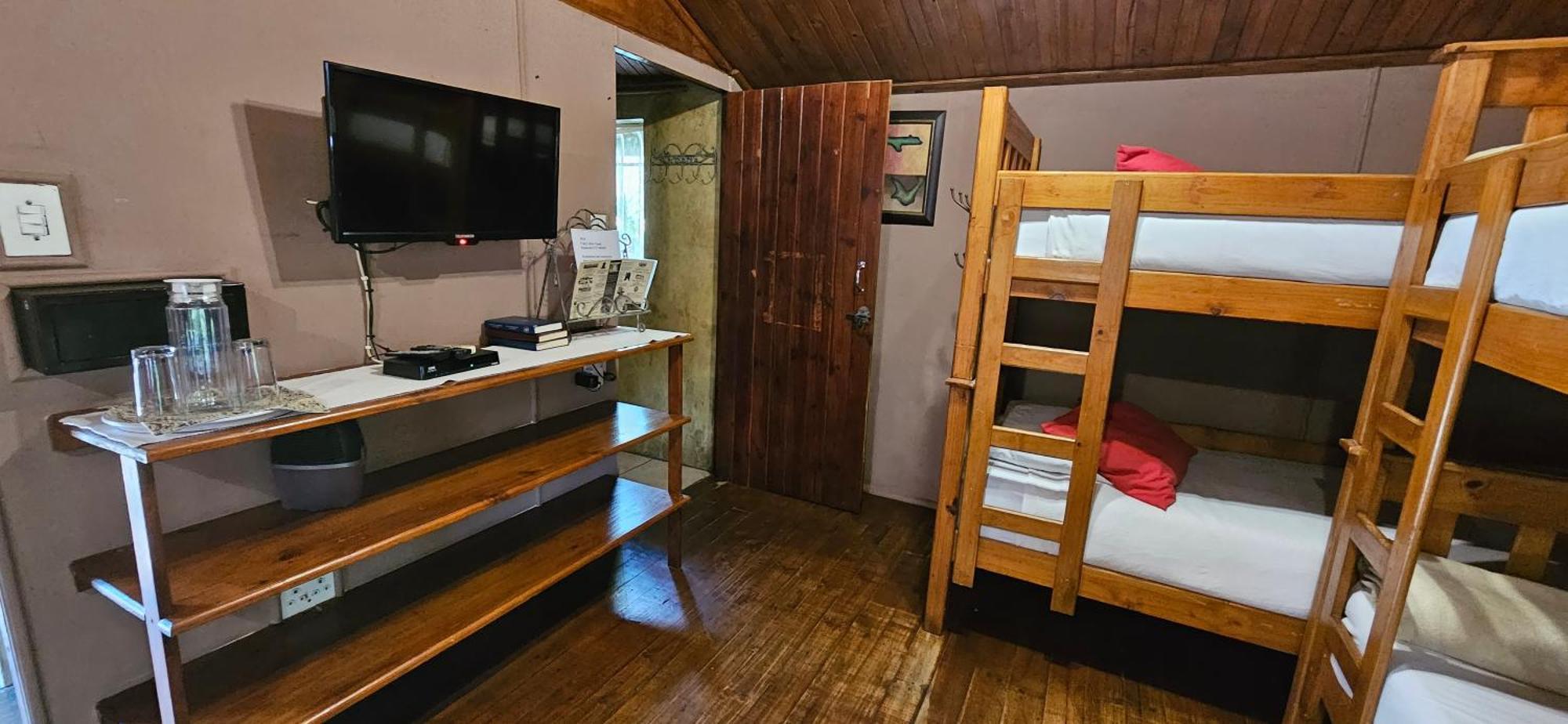 Old Vic Travellers Inn Nelspruit Mbombela Dış mekan fotoğraf