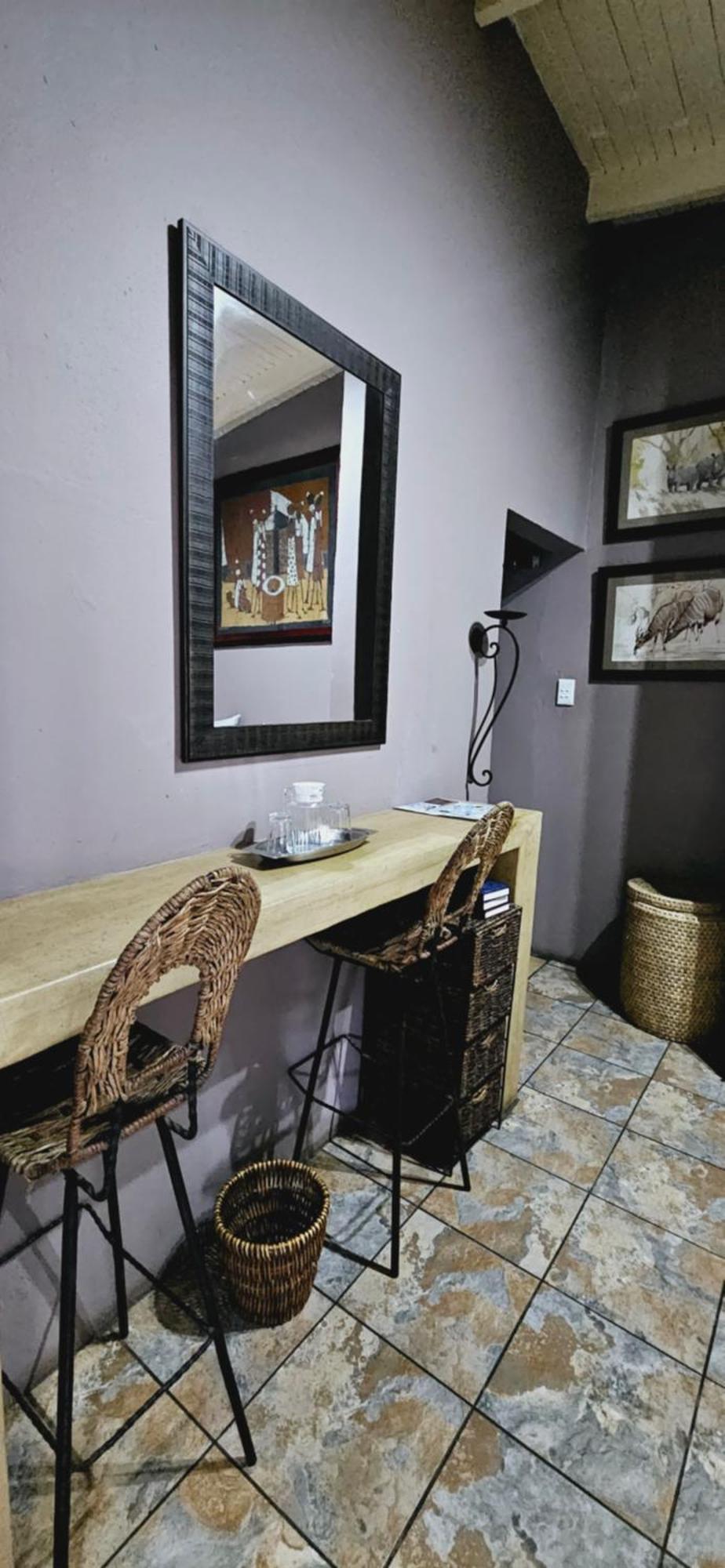 Old Vic Travellers Inn Nelspruit Mbombela Dış mekan fotoğraf