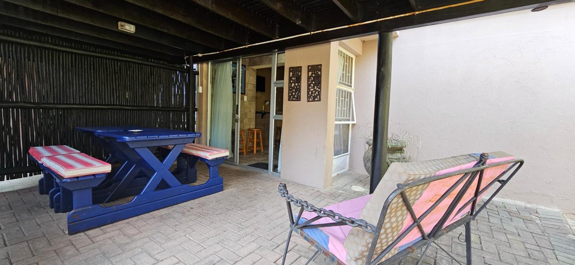 Old Vic Travellers Inn Nelspruit Mbombela Dış mekan fotoğraf