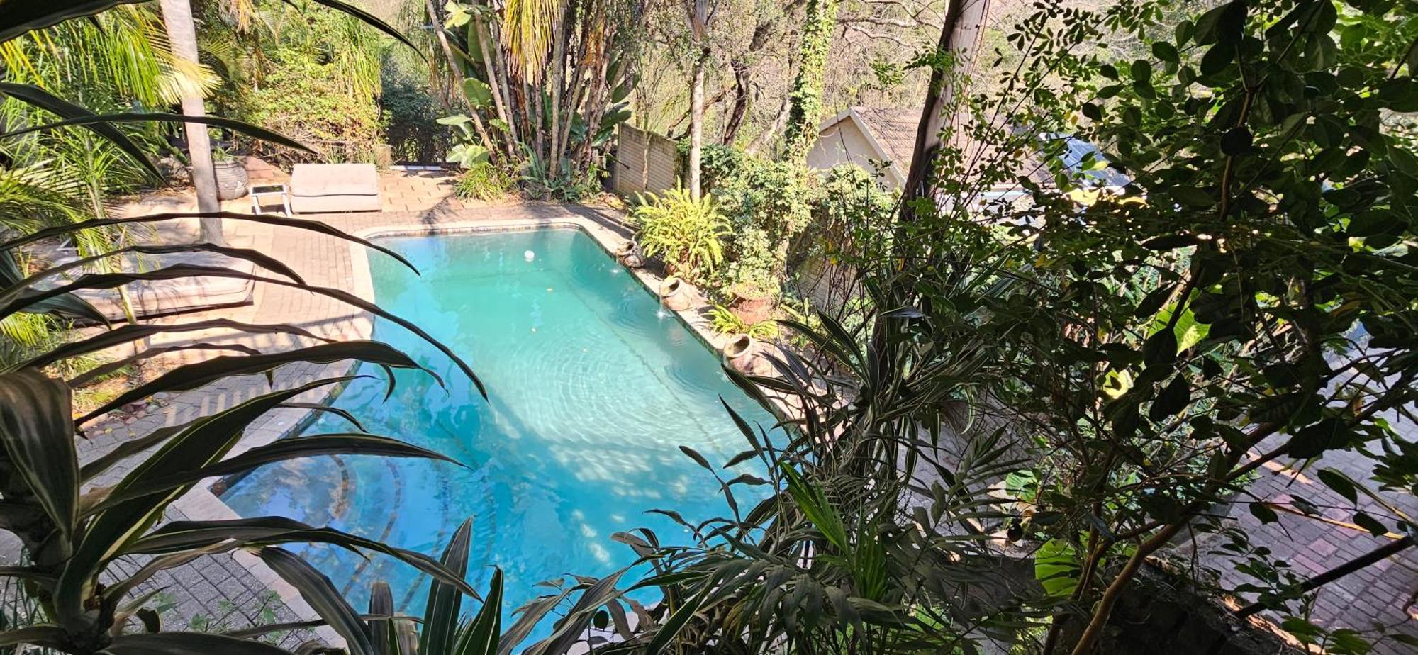 Old Vic Travellers Inn Nelspruit Mbombela Dış mekan fotoğraf