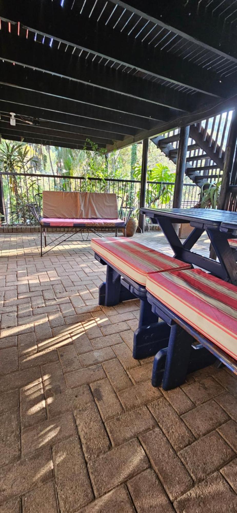 Old Vic Travellers Inn Nelspruit Mbombela Dış mekan fotoğraf