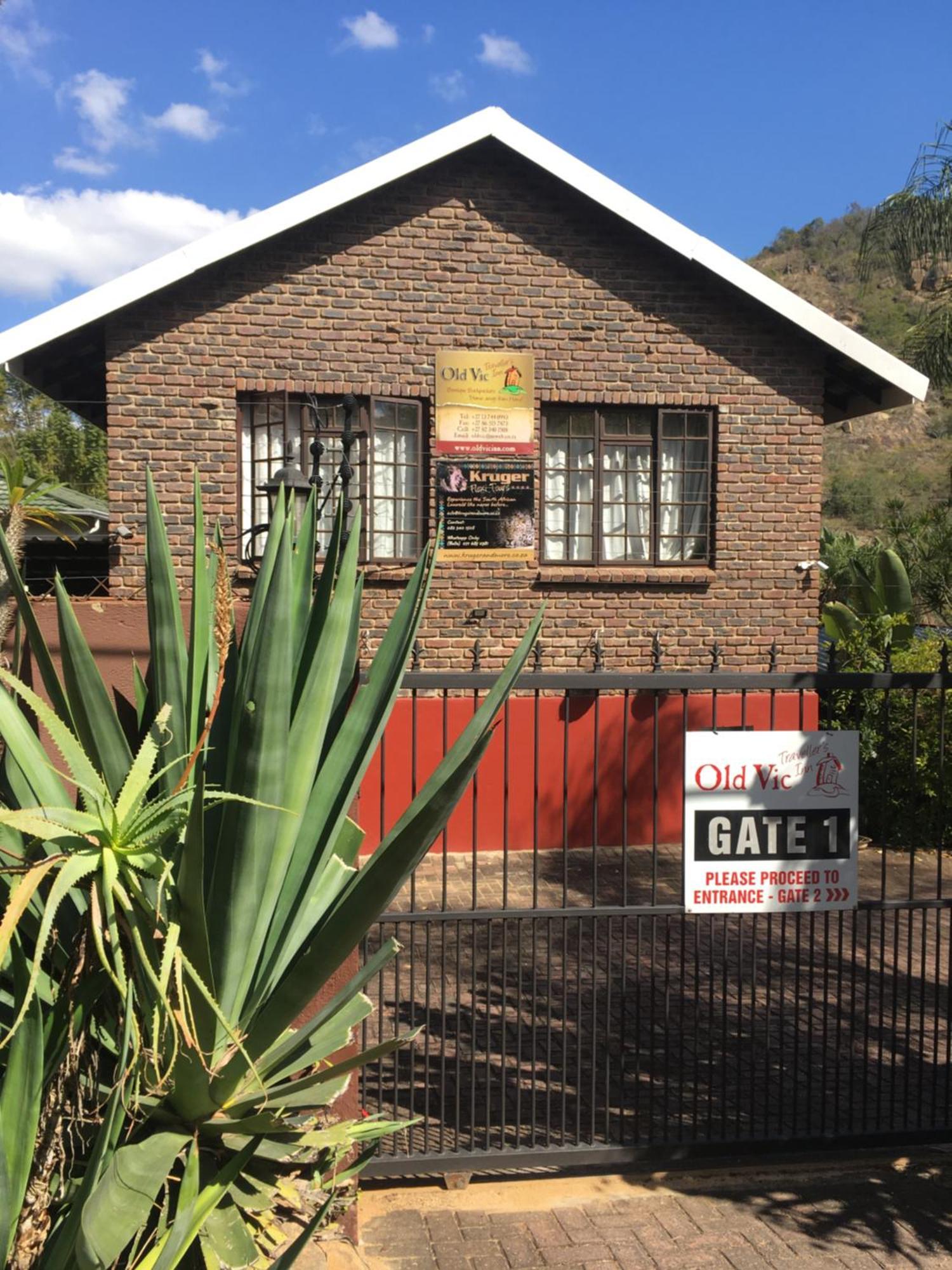 Old Vic Travellers Inn Nelspruit Mbombela Dış mekan fotoğraf